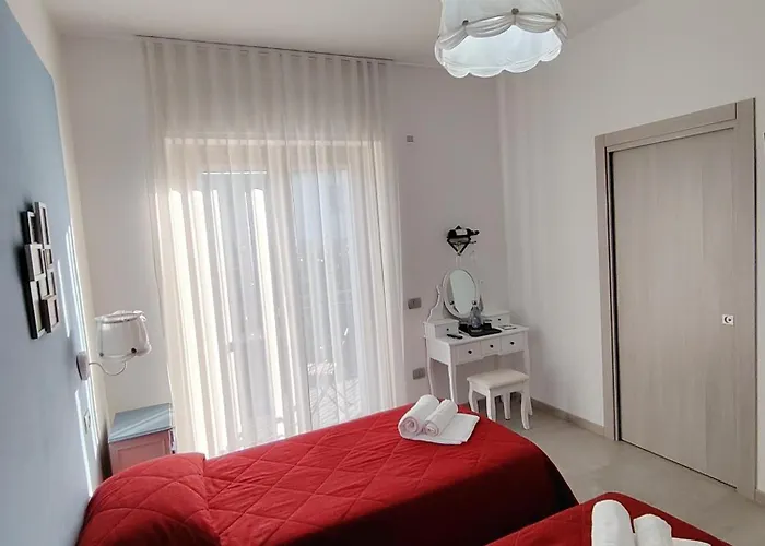 לינה וארוחת בוקר Mariana 3*